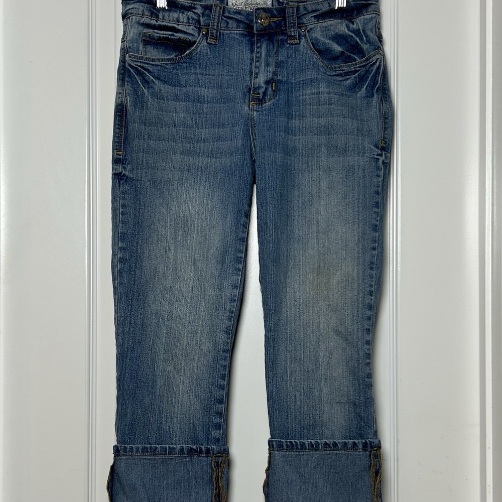 Phat Fashions Silver Label Vintage Y2K Medium Wash Cuffed Straight Leg Capris